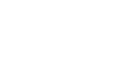 Bravo ! Tu es arrivé jusqu'ici, c'est super et tu sais déjà plein de trucs ! Par exemple que, contrairement à ce que Lucky a écrit, son père et Léonie n'ont pas pu se rencontrer sur les bords de l'Oeil-Doux. C'est du pur mytho et c'est ça qui a fait péter un câble à Odile, vu que les cartes, pour elle, c'est sacré ! Mais ce que tu na sais pas encore très bien, c'est pourquoi Lucky a toujours cru qu'il n'avait jamais mis les pieds dans cet endroit, ni même qu'il l'avait jamais vu en photo, alors que visiblement, c'est un lieu qui l'a marqué ! Alors si tu es toujours d'accord pour rester calme quand il t'expliquera tout ça, entre ci-dessous le nom de la dame à la petite voix, celle qui lui a raconté cette histoire de baignade qu'il a ensuite transposé à l'Oeil-Doux. Son prénom est Marthe, ok, mais après ? (n'oublie pas la majuscule au début)